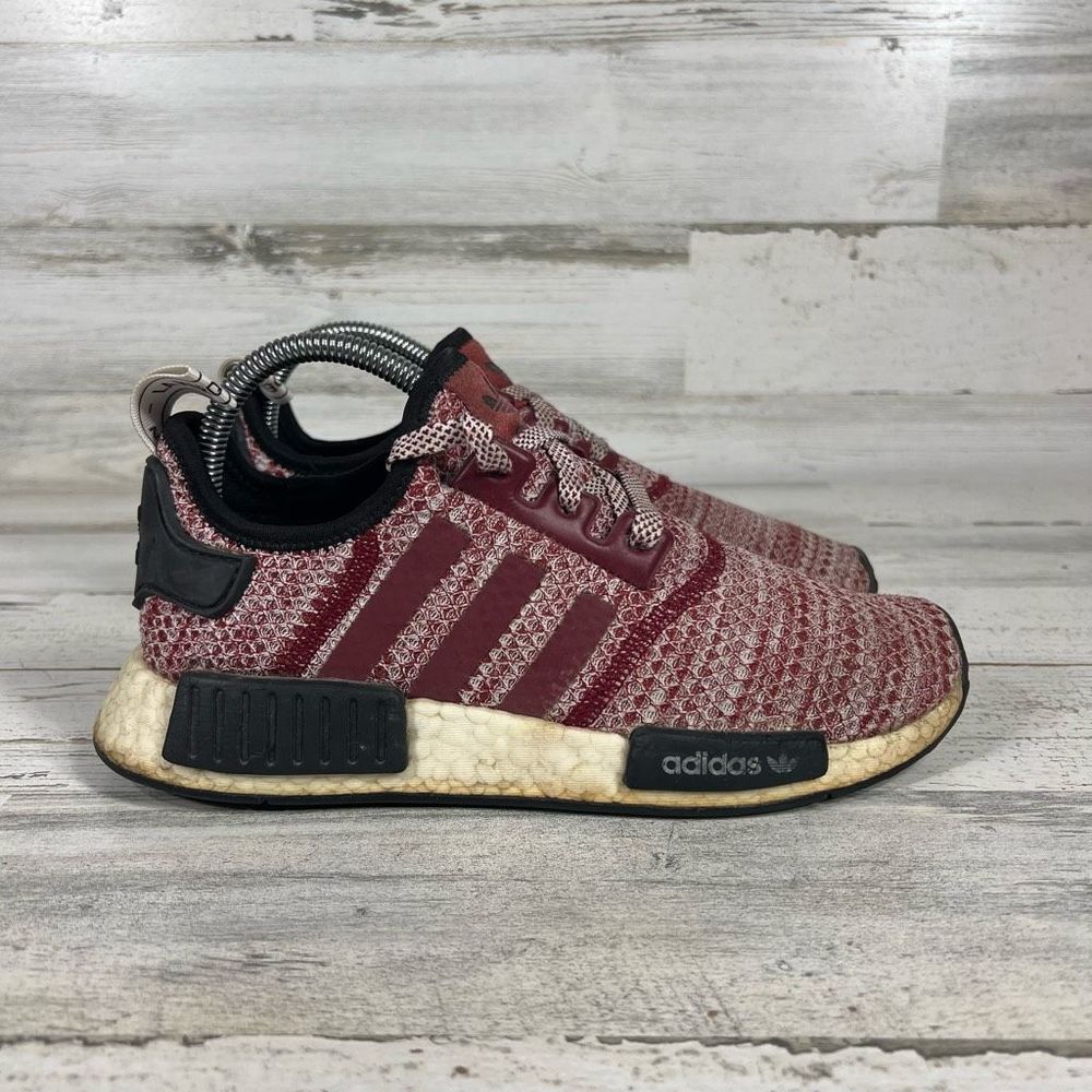 Adidas Women's NMD R1 Running Shoes Burgundy Size‎ 7